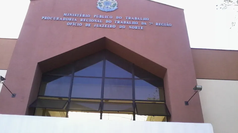 Fachada do prédio do Ministério Público do Trabalho em Juazeiro do Norte